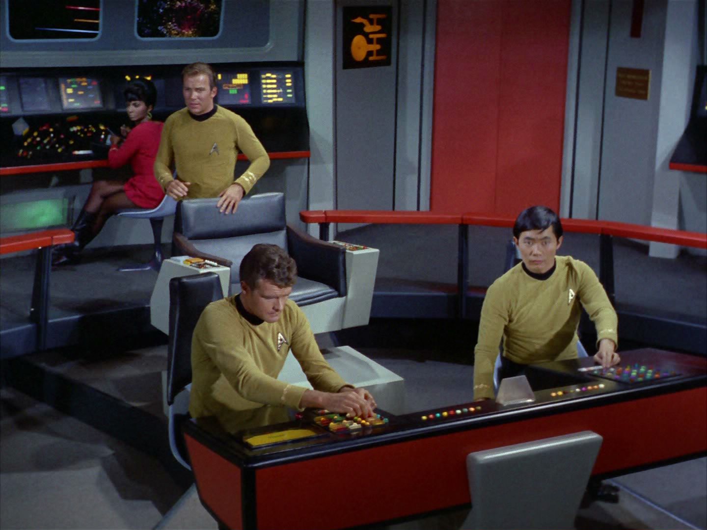 ariane179254_StarTrek_2x03_TheChangeling_0079.jpg