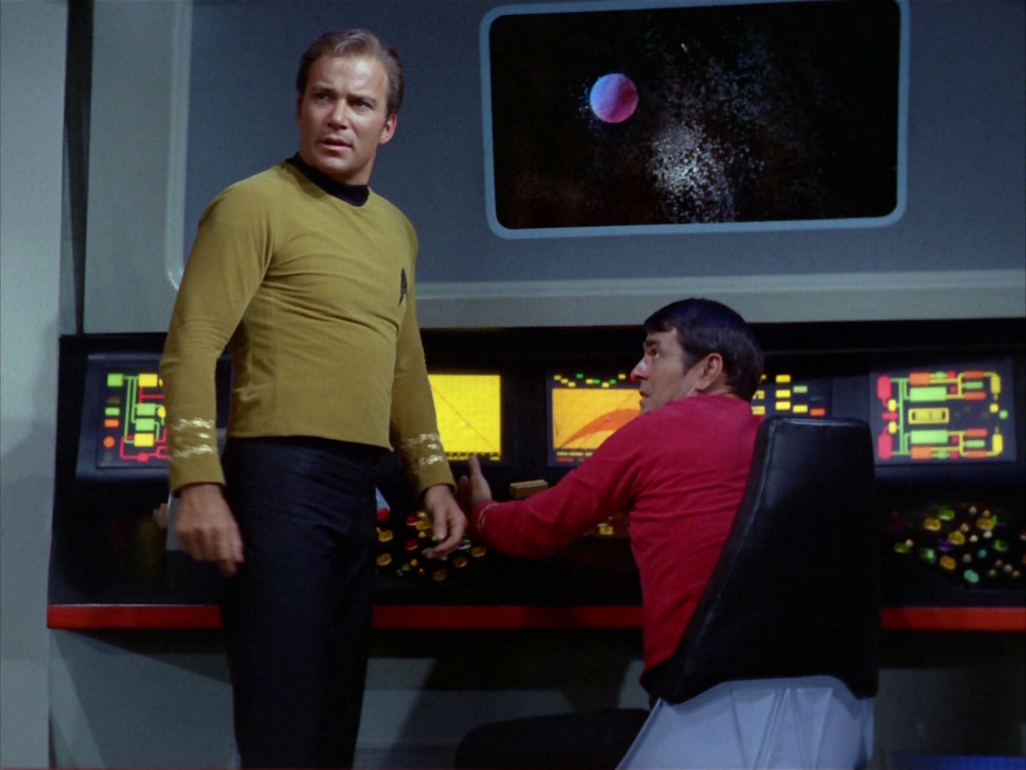 ariane179254_StarTrek_2x03_TheChangeling_0105.jpg