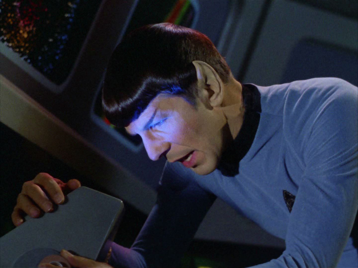 ariane179254_StarTrek_2x03_TheChangeling_0122.jpg