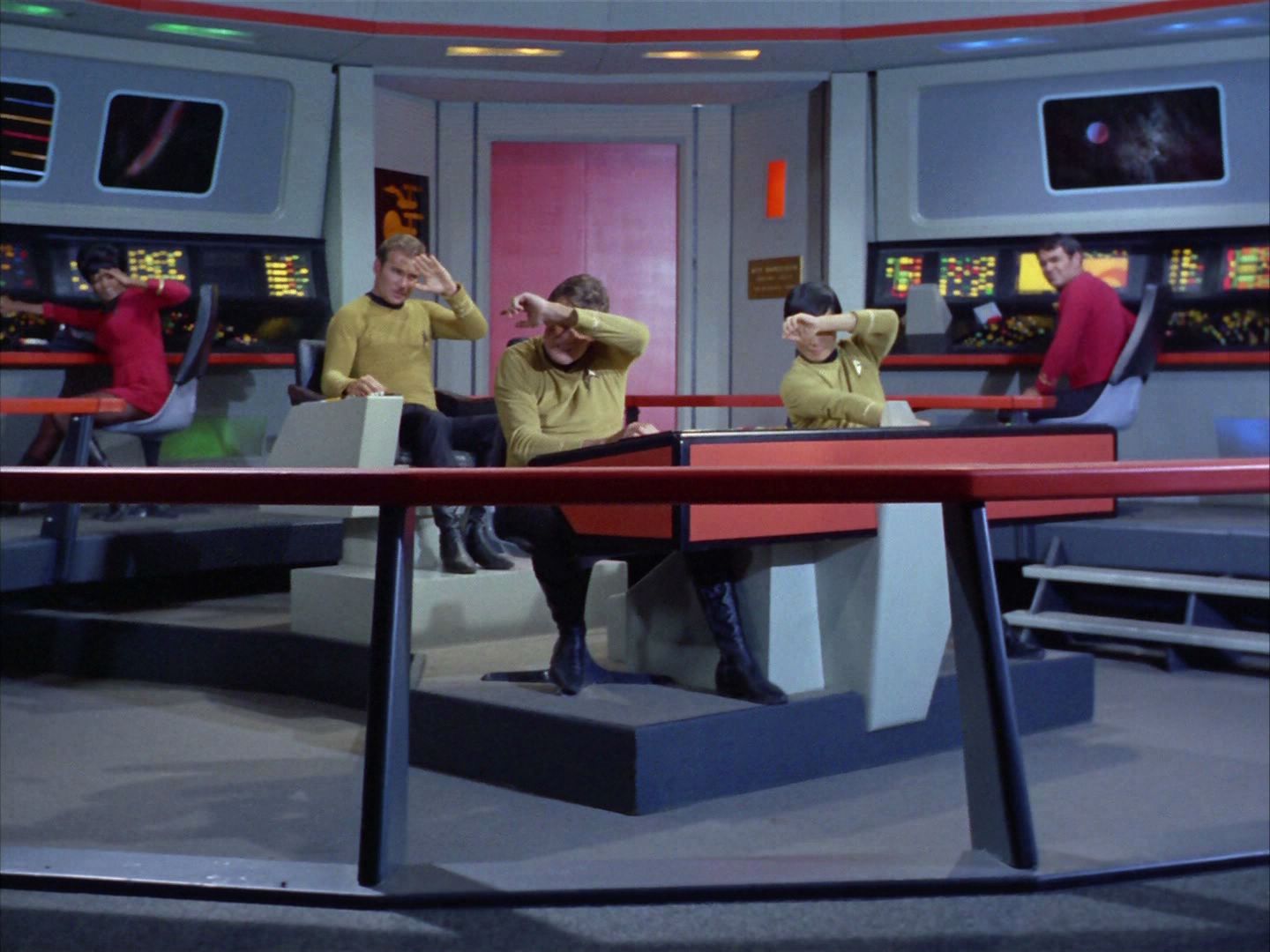 ariane179254_StarTrek_2x03_TheChangeling_0155.jpg