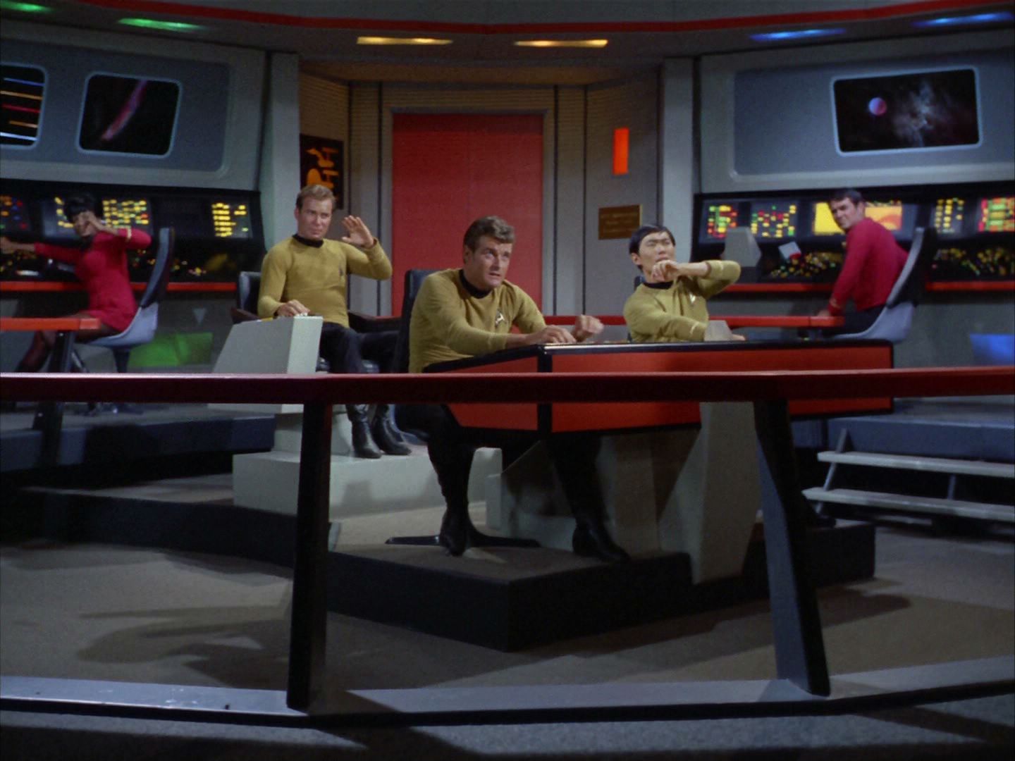 ariane179254_StarTrek_2x03_TheChangeling_0157.jpg
