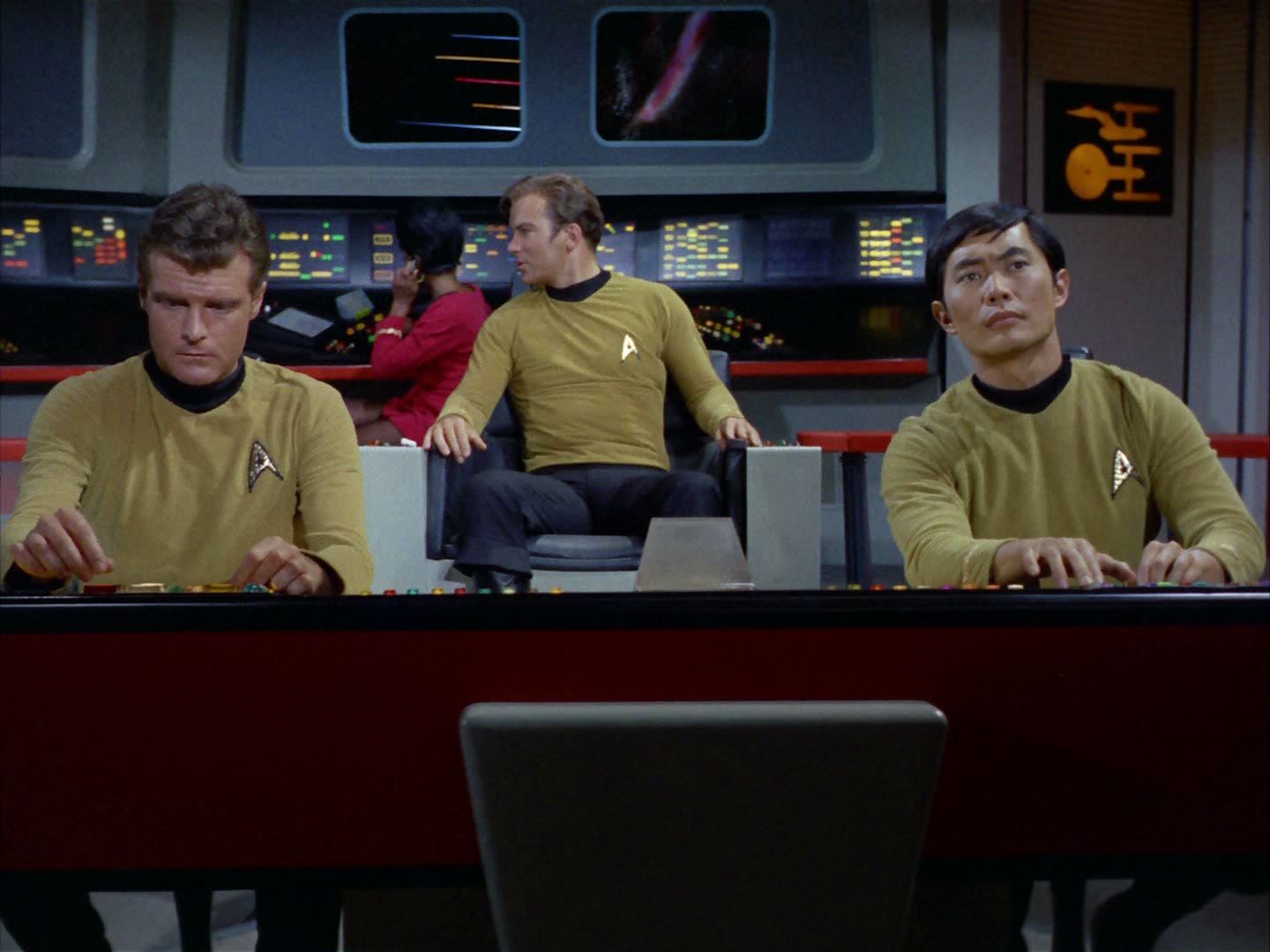 ariane179254_StarTrek_2x03_TheChangeling_0224.jpg