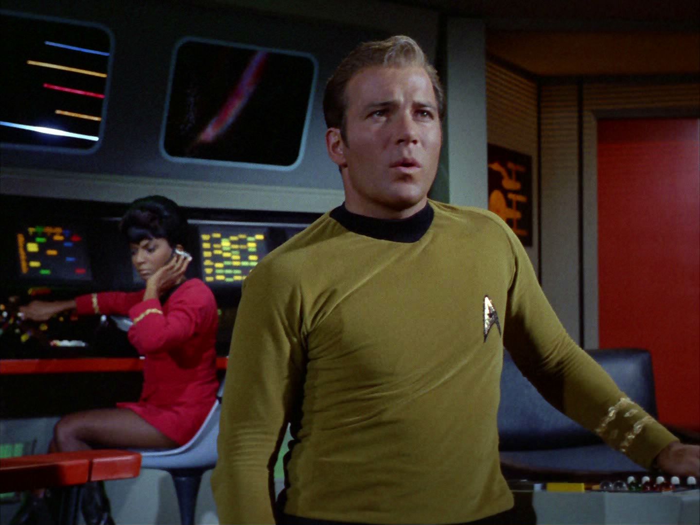 ariane179254_StarTrek_2x03_TheChangeling_0264.jpg