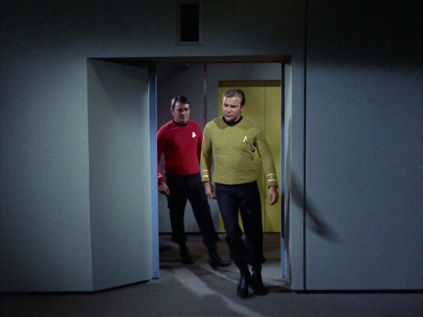 ariane179254_StarTrek_2x03_TheChangeling_0322.jpg