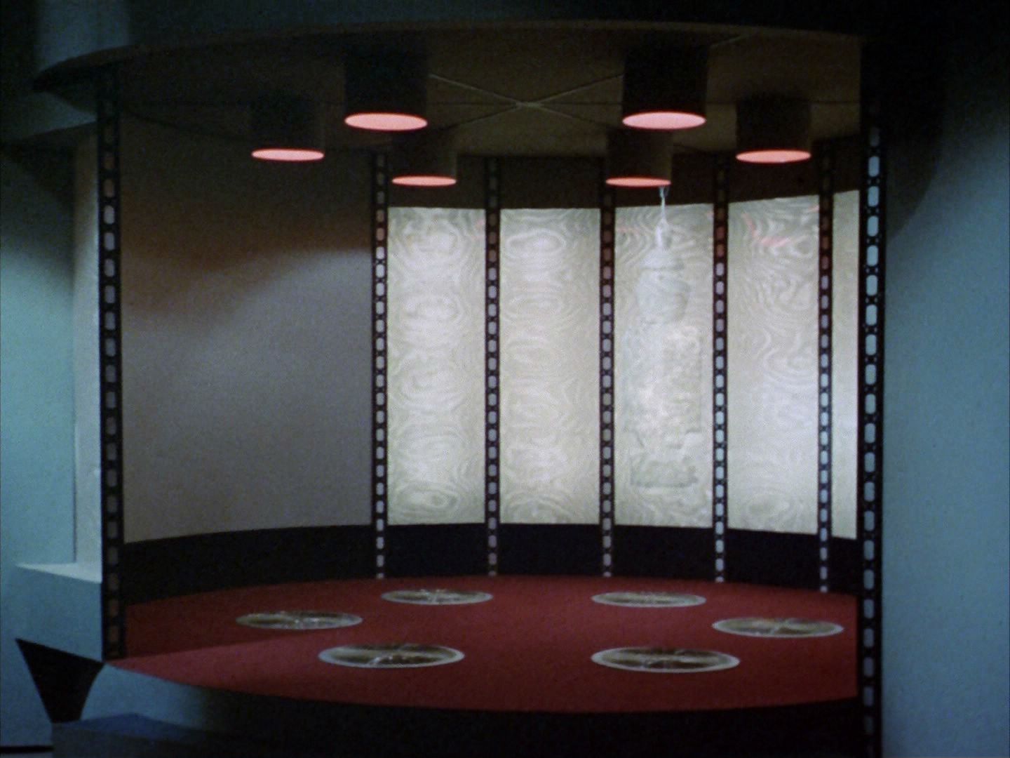 ariane179254_StarTrek_2x03_TheChangeling_0326.jpg