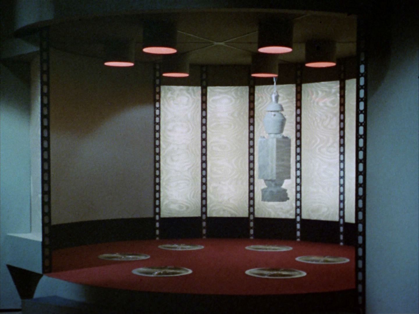 ariane179254_StarTrek_2x03_TheChangeling_0328.jpg