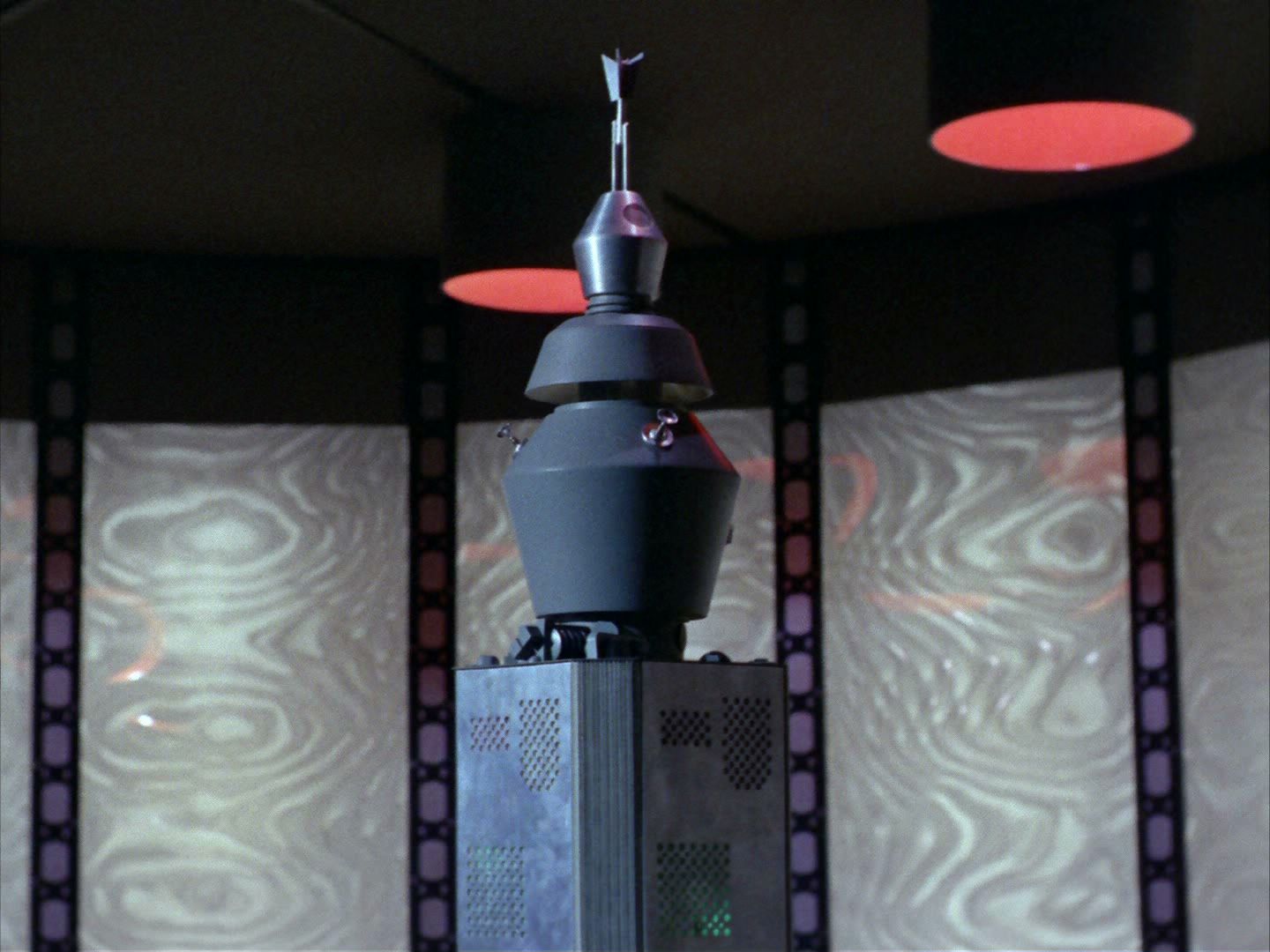 ariane179254_StarTrek_2x03_TheChangeling_0341.jpg