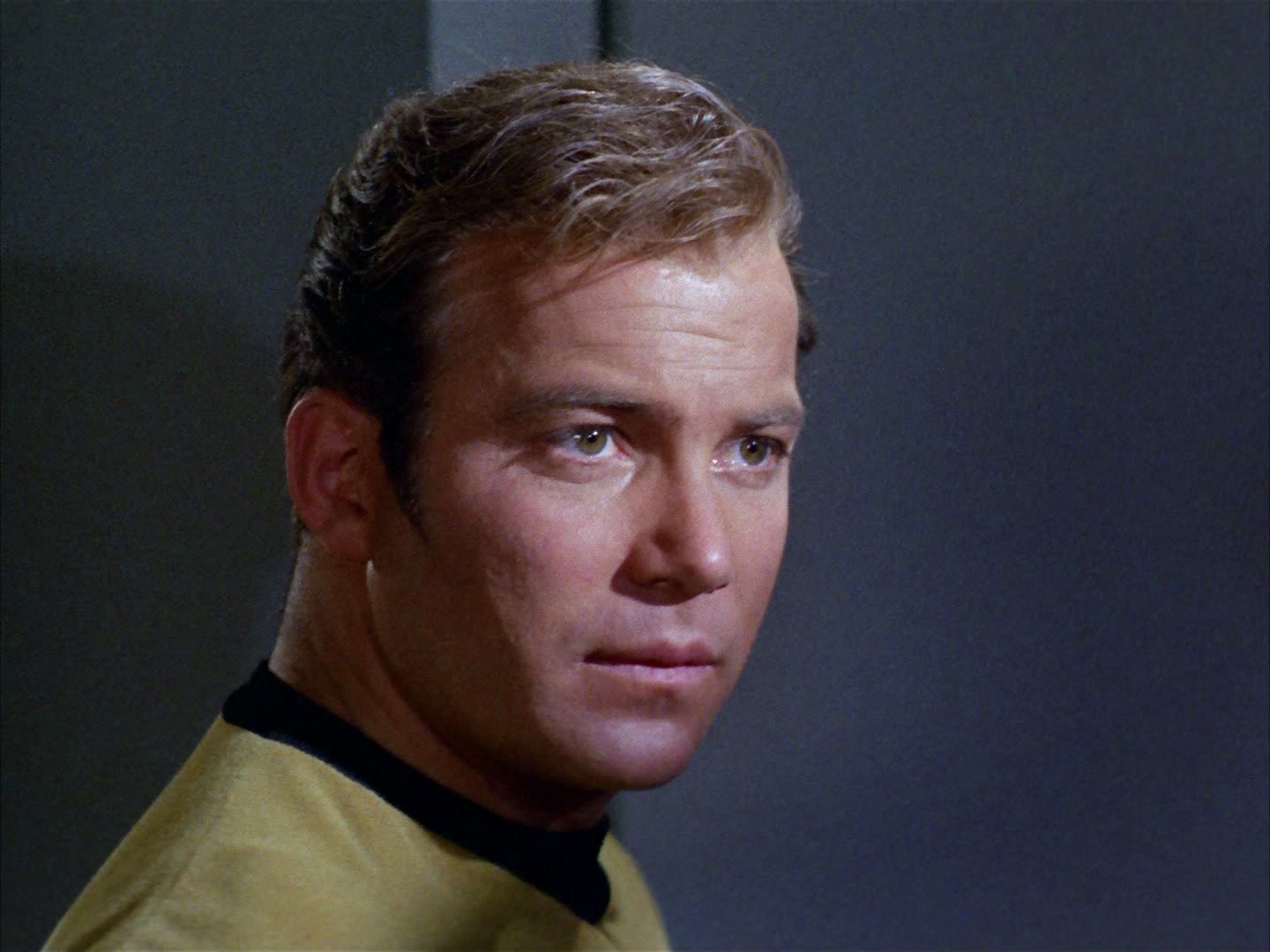 ariane179254_StarTrek_2x03_TheChangeling_0402.jpg