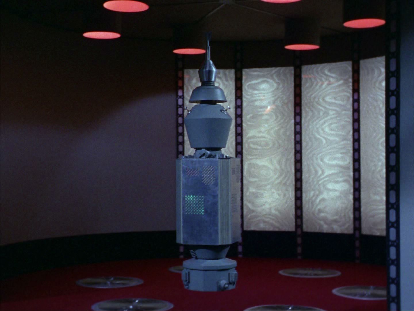 ariane179254_StarTrek_2x03_TheChangeling_0407.jpg