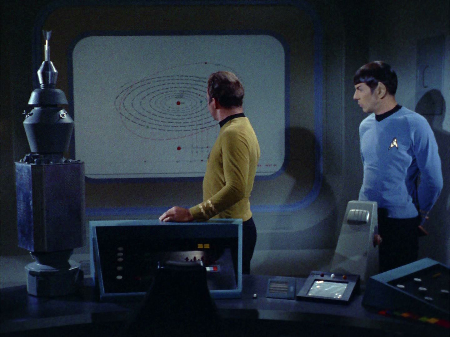 ariane179254_StarTrek_2x03_TheChangeling_0436.jpg