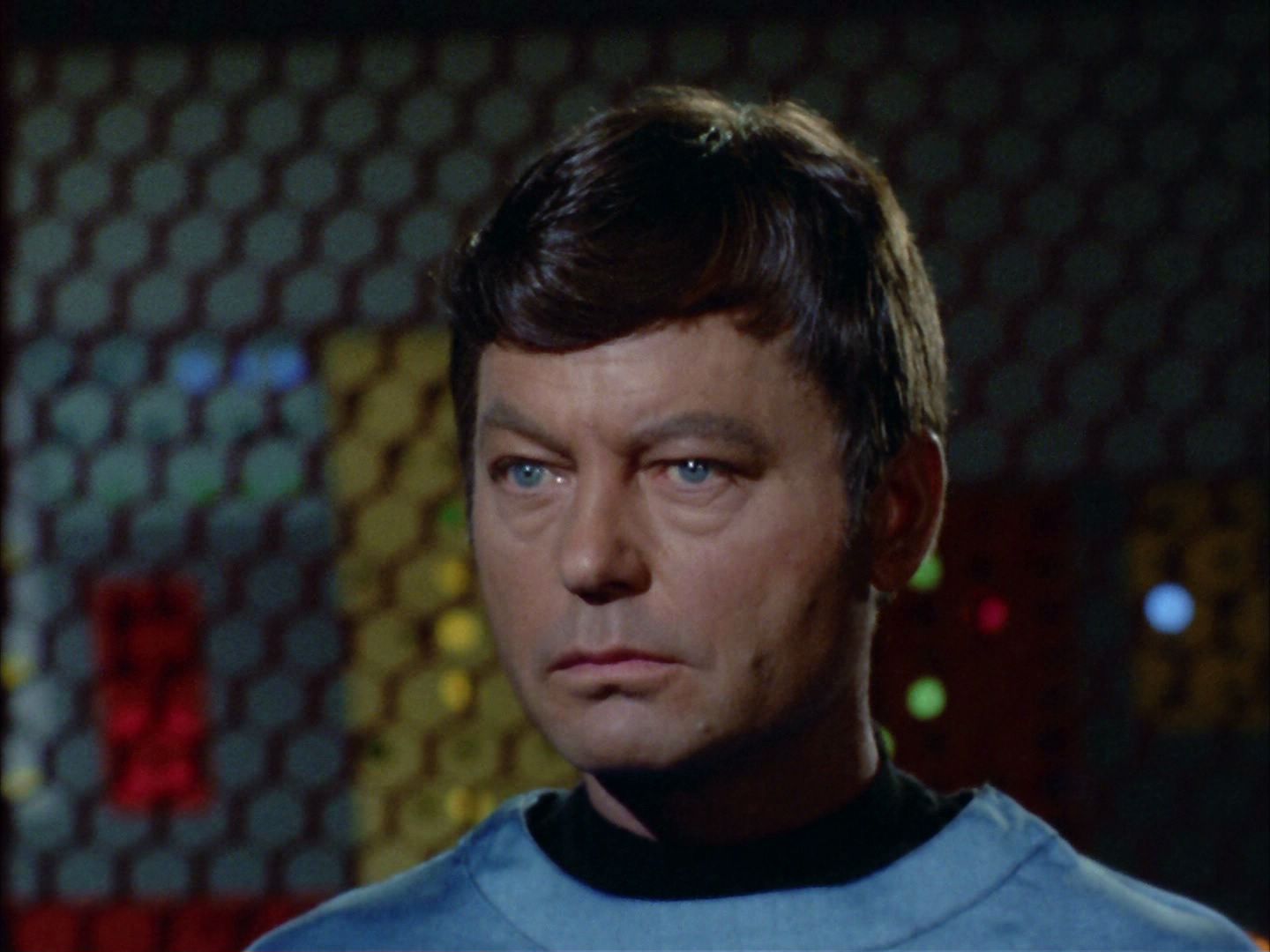 ariane179254_StarTrek_2x03_TheChangeling_0447.jpg