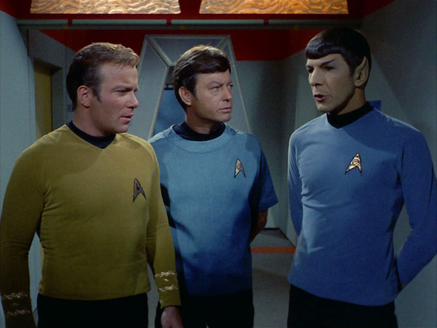 ariane179254_StarTrek_2x03_TheChangeling_0502.jpg
