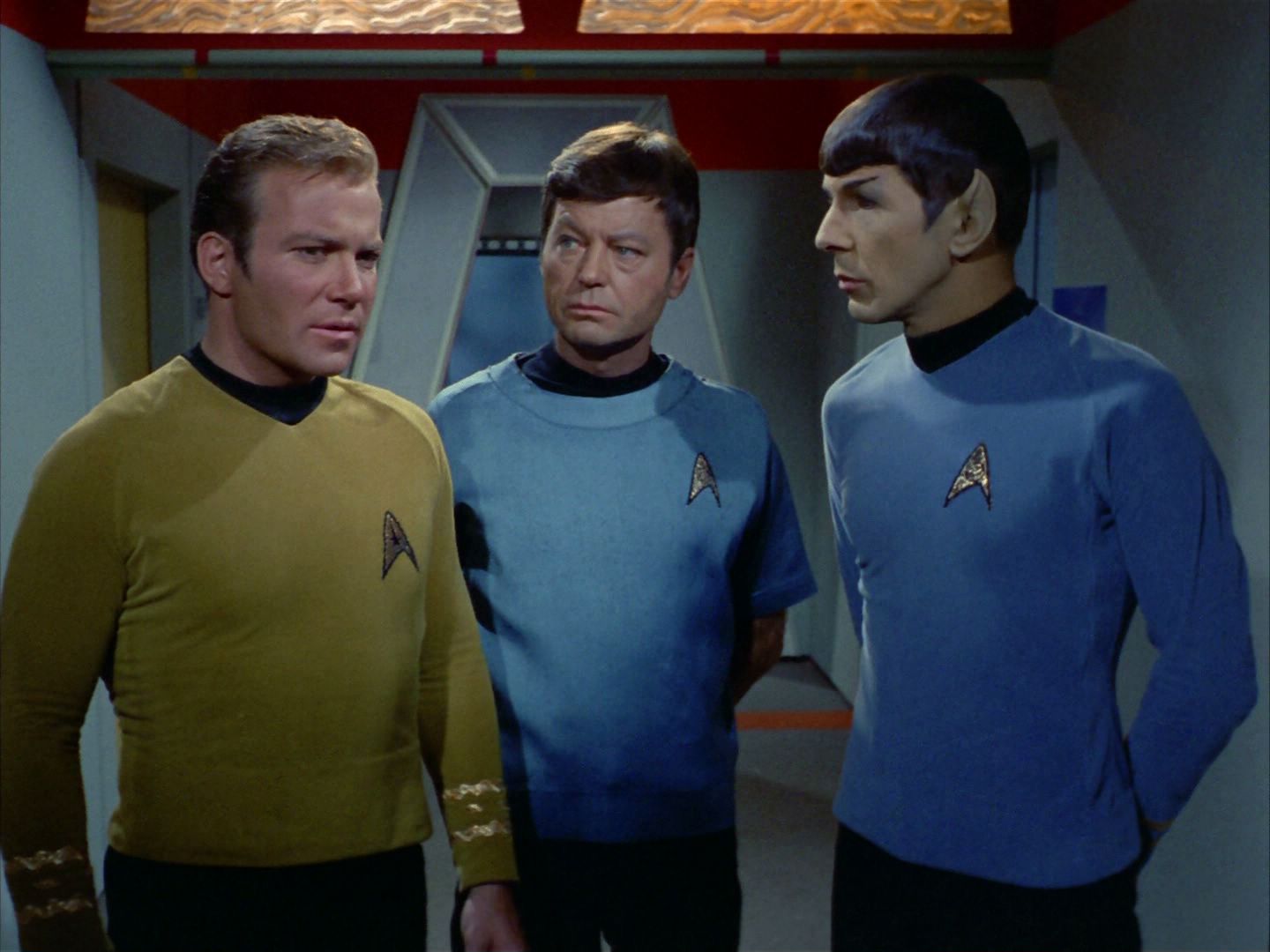 ariane179254_StarTrek_2x03_TheChangeling_0507.jpg