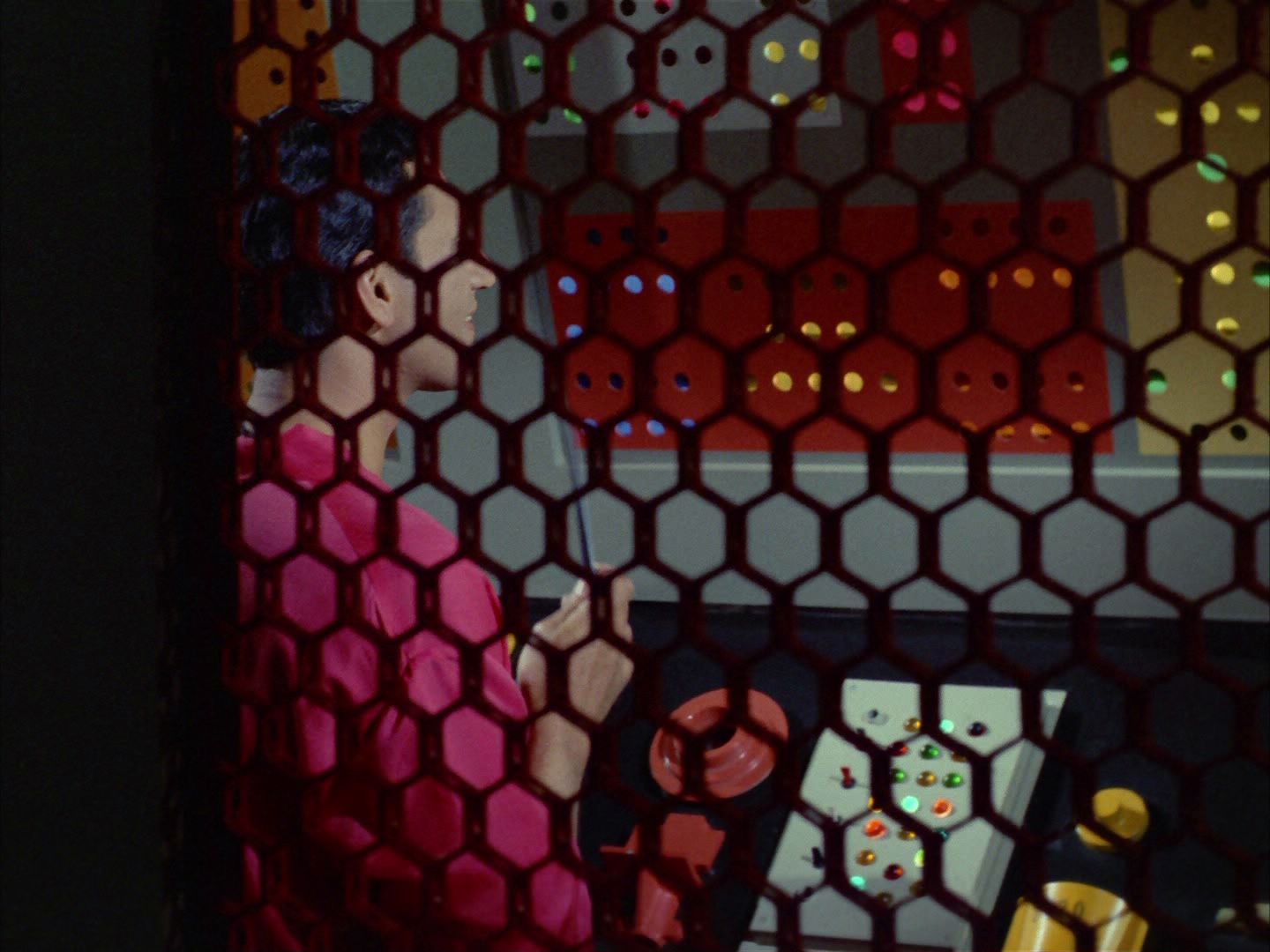 ariane179254_StarTrek_2x03_TheChangeling_0540.jpg