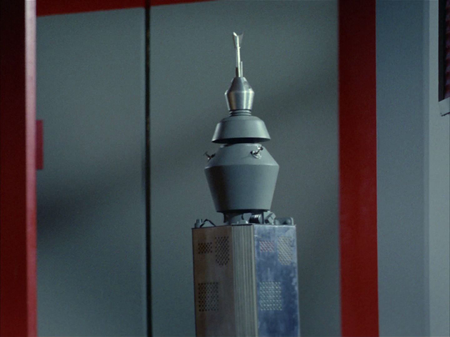 ariane179254_StarTrek_2x03_TheChangeling_0546.jpg