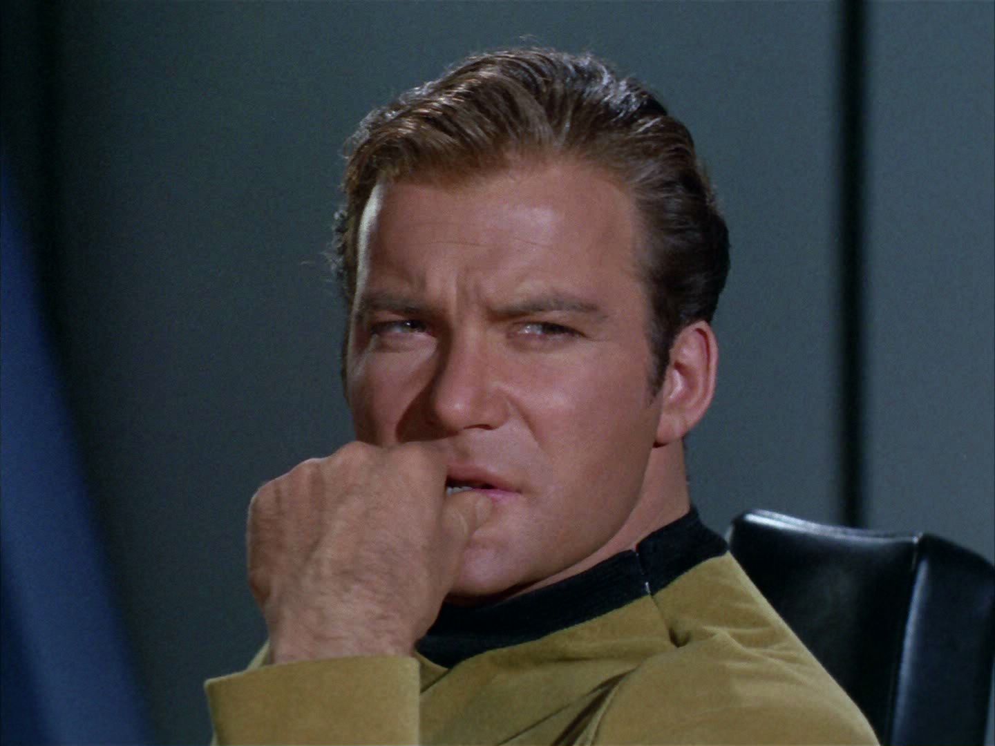 ariane179254_StarTrek_2x03_TheChangeling_0552.jpg