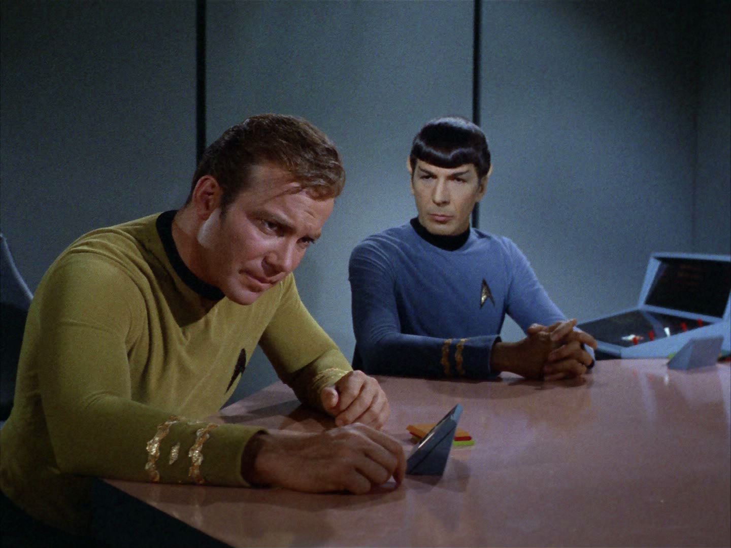 ariane179254_StarTrek_2x03_TheChangeling_0607.jpg