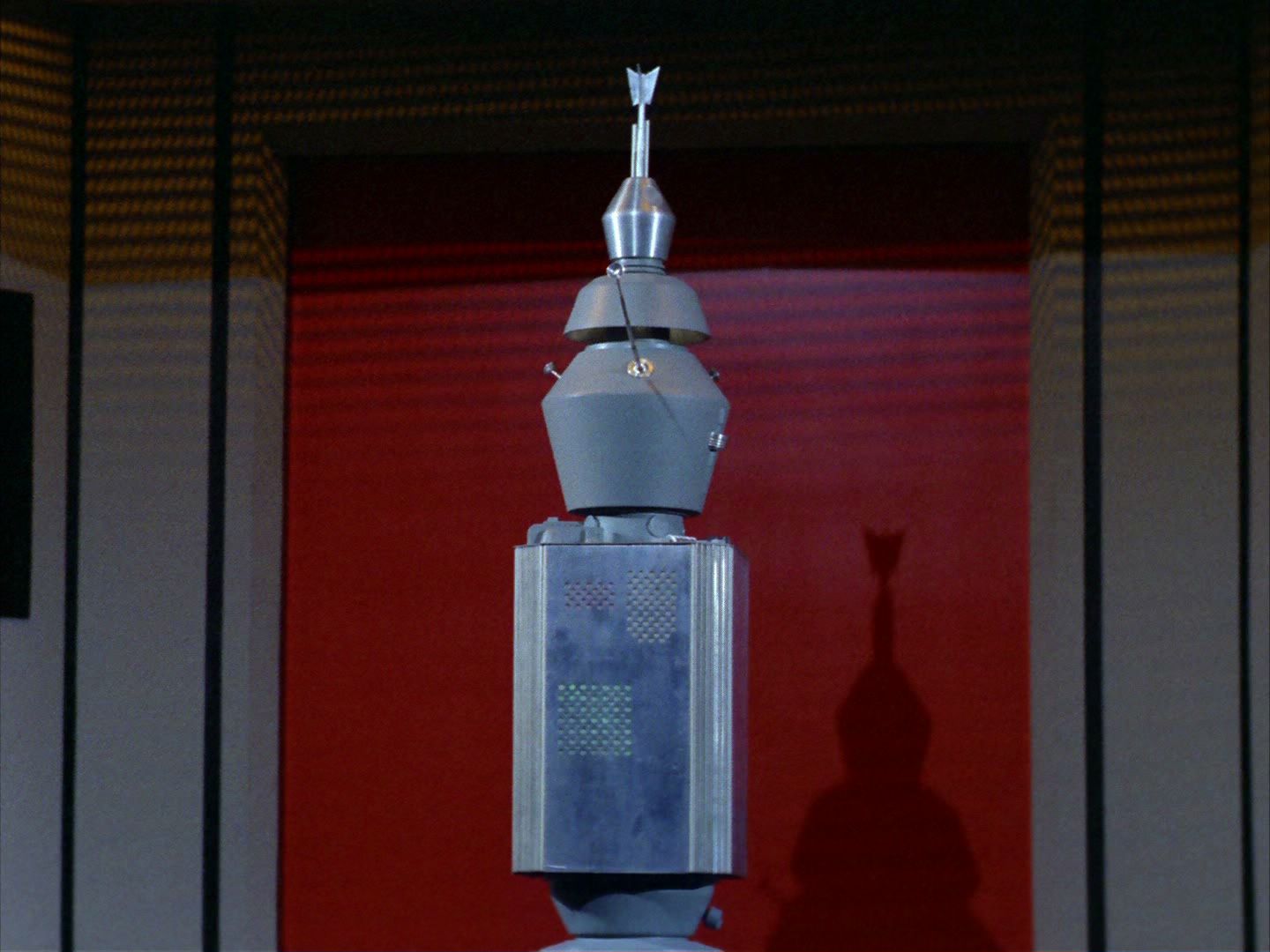 ariane179254_StarTrek_2x03_TheChangeling_0614.jpg
