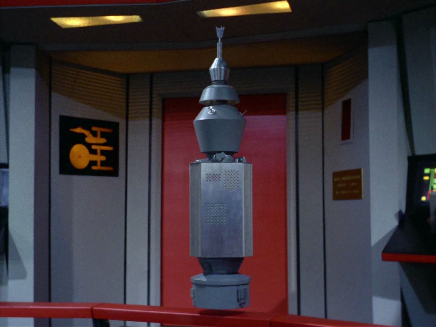 ariane179254_StarTrek_2x03_TheChangeling_0621.jpg
