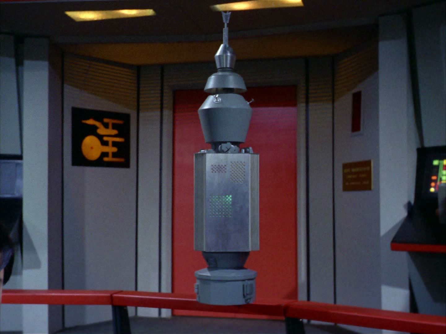ariane179254_StarTrek_2x03_TheChangeling_0622.jpg