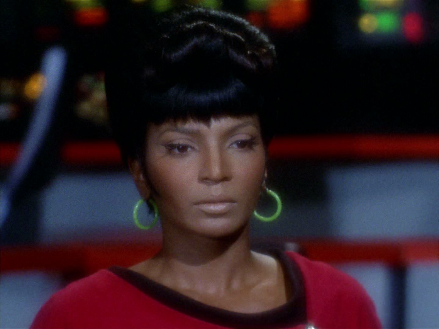 ariane179254_StarTrek_2x03_TheChangeling_0632.jpg