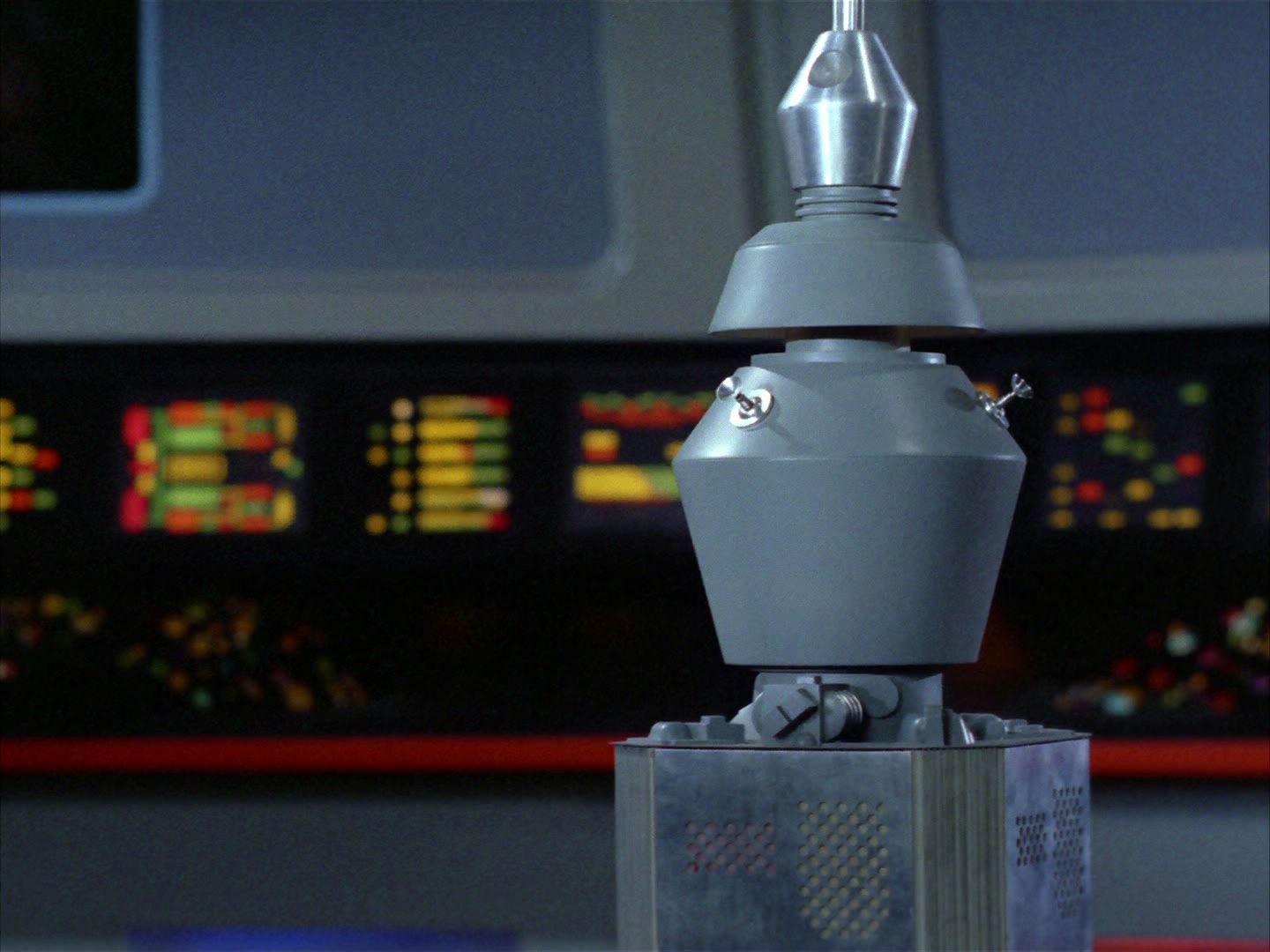 ariane179254_StarTrek_2x03_TheChangeling_0634.jpg