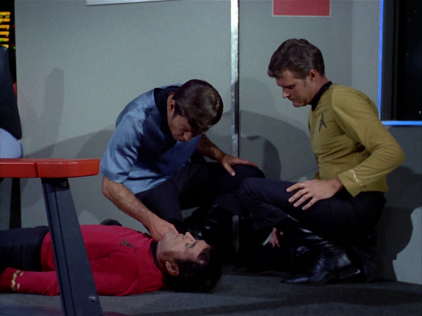 ariane179254_StarTrek_2x03_TheChangeling_0671.jpg