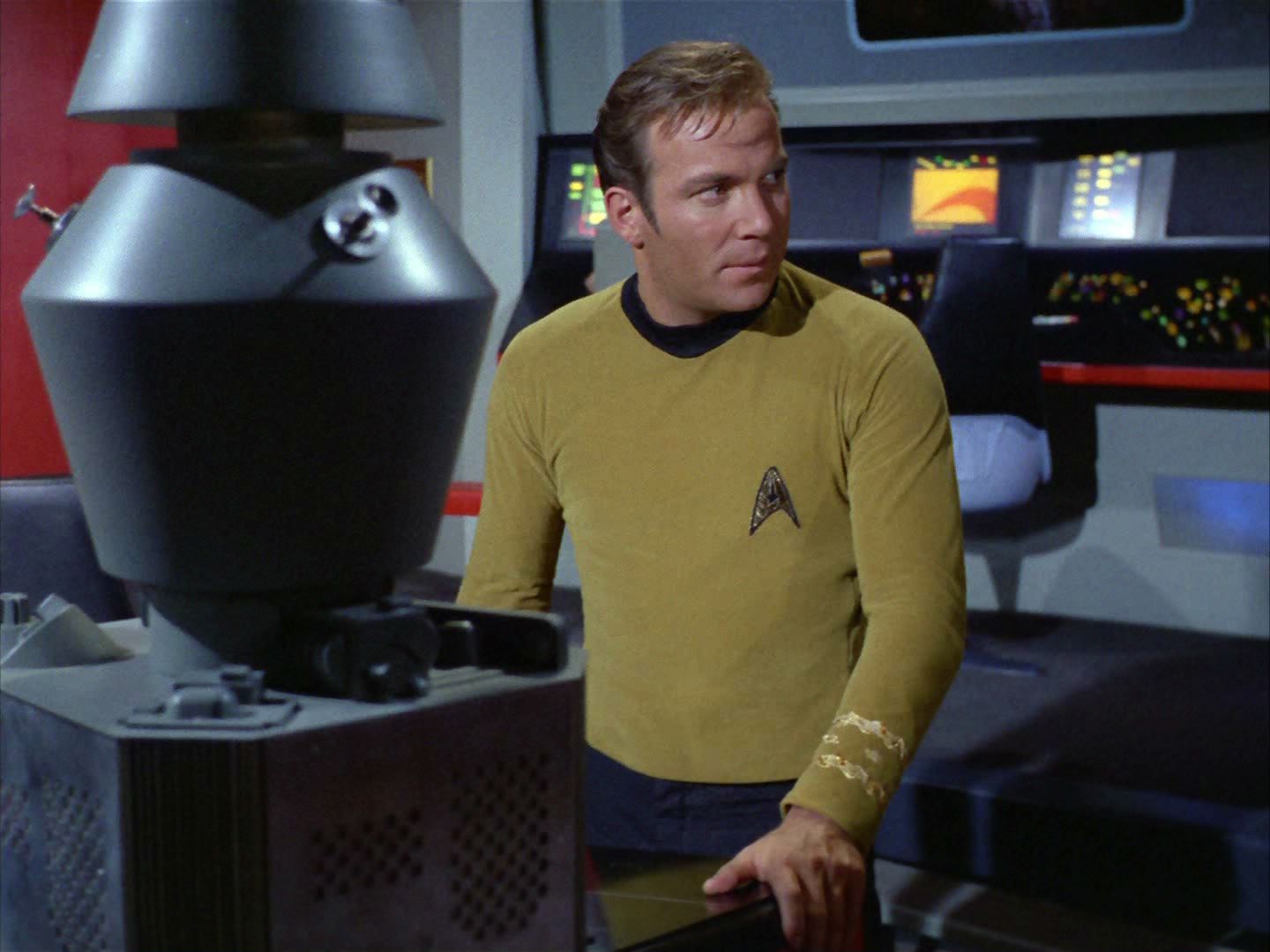 ariane179254_StarTrek_2x03_TheChangeling_0680.jpg