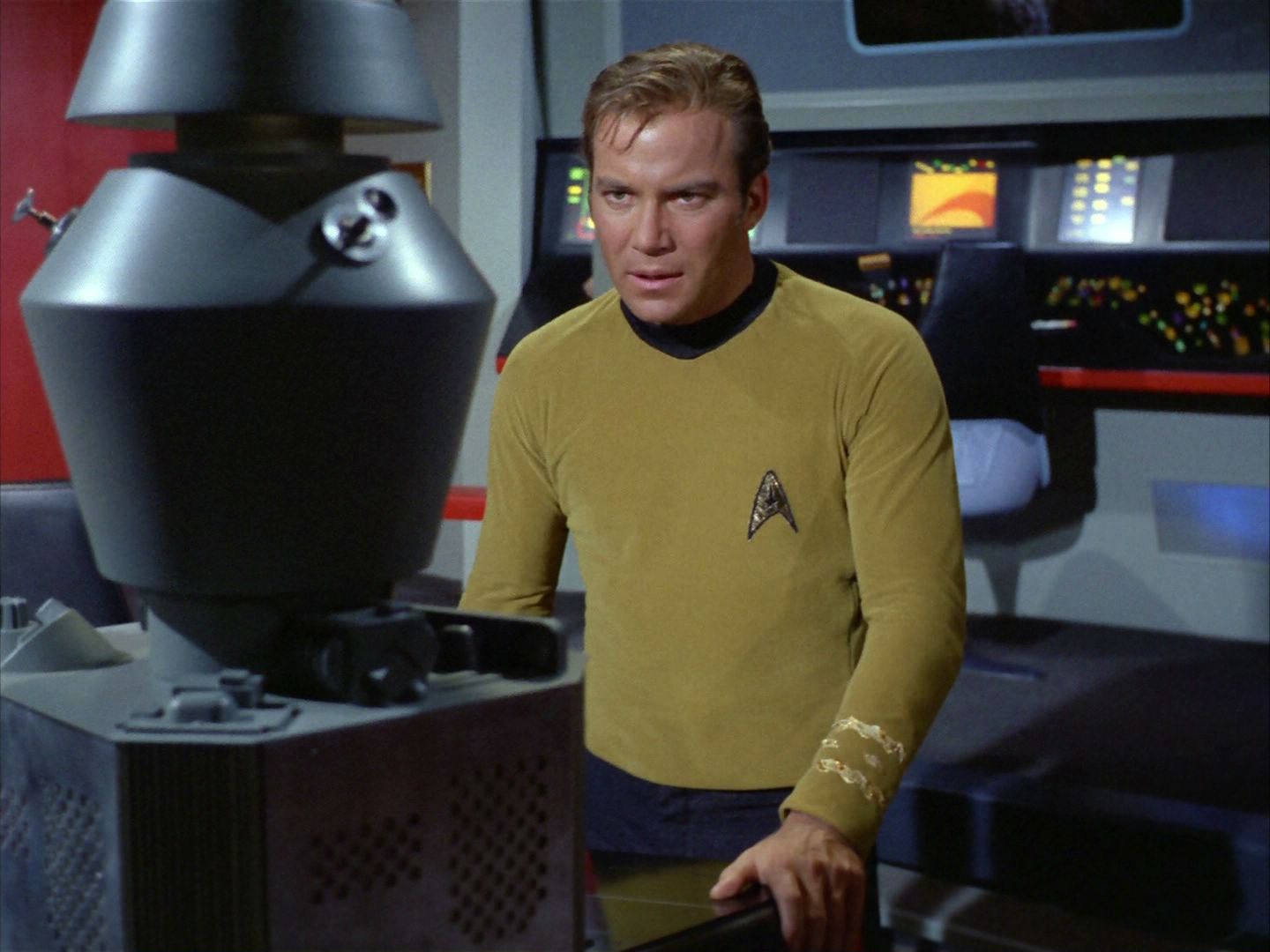 ariane179254_StarTrek_2x03_TheChangeling_0699.jpg