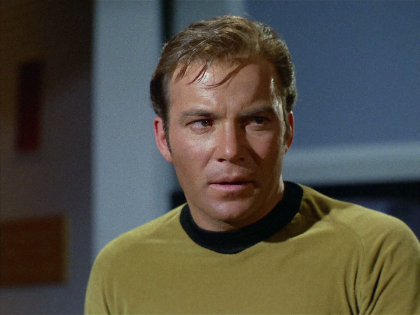 ariane179254_StarTrek_2x03_TheChangeling_0710.jpg