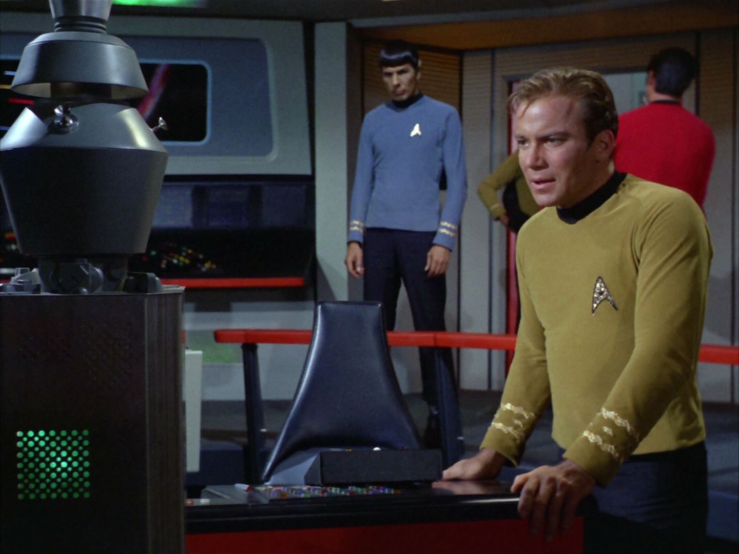 ariane179254_StarTrek_2x03_TheChangeling_0719.jpg