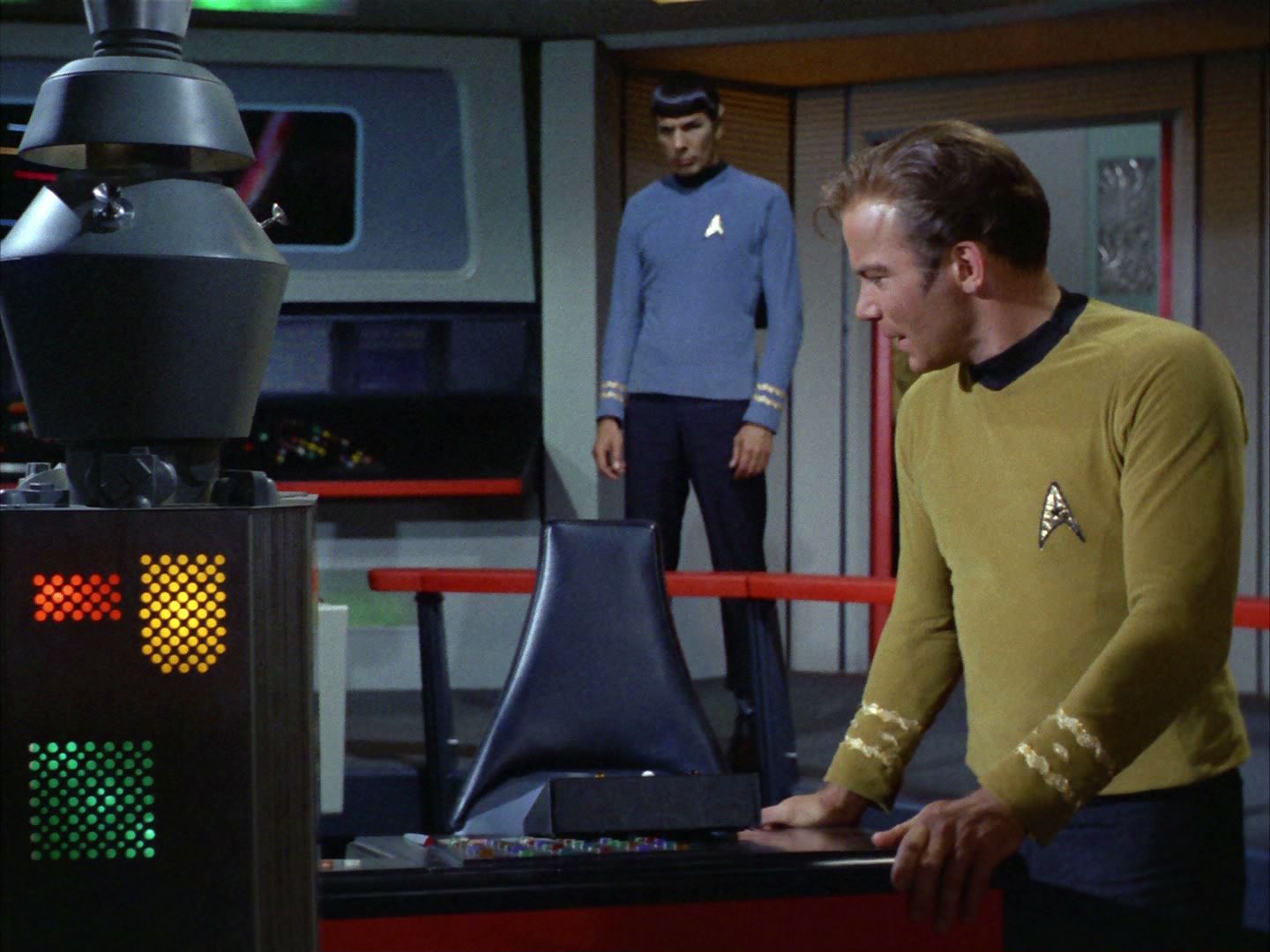 ariane179254_StarTrek_2x03_TheChangeling_0721.jpg