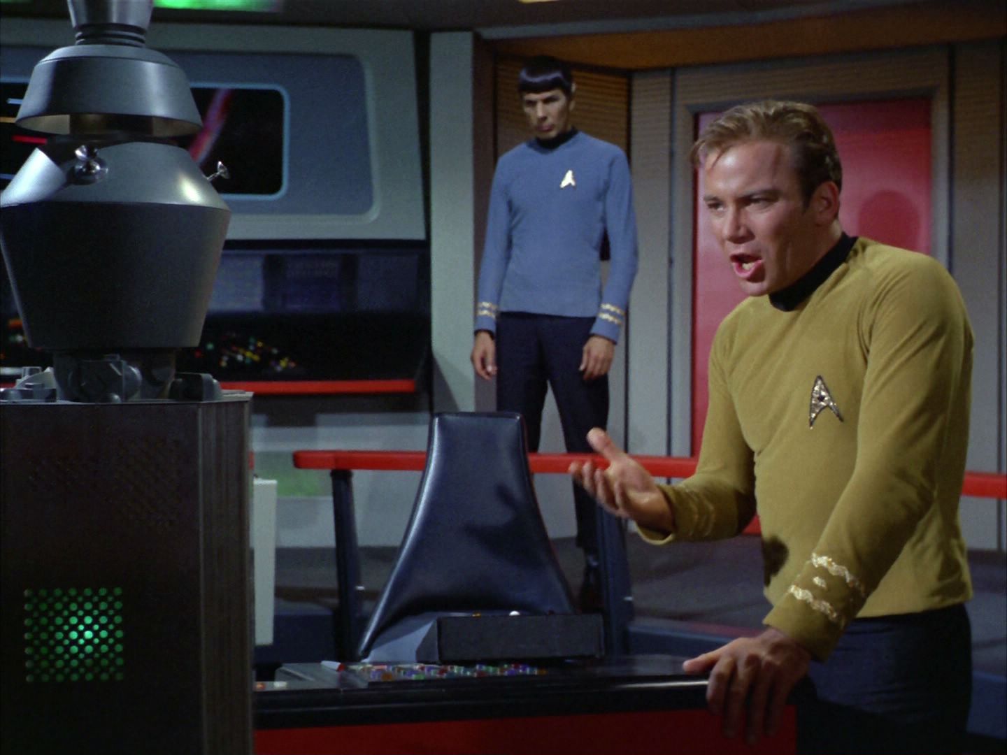 ariane179254_StarTrek_2x03_TheChangeling_0723.jpg