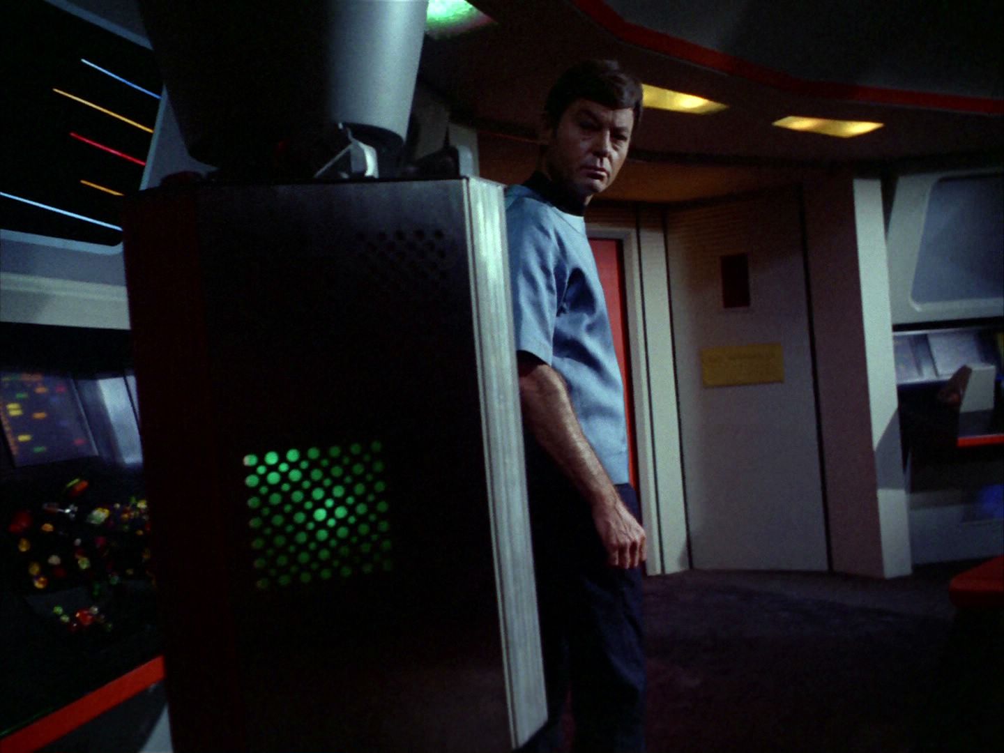 ariane179254_StarTrek_2x03_TheChangeling_0791.jpg