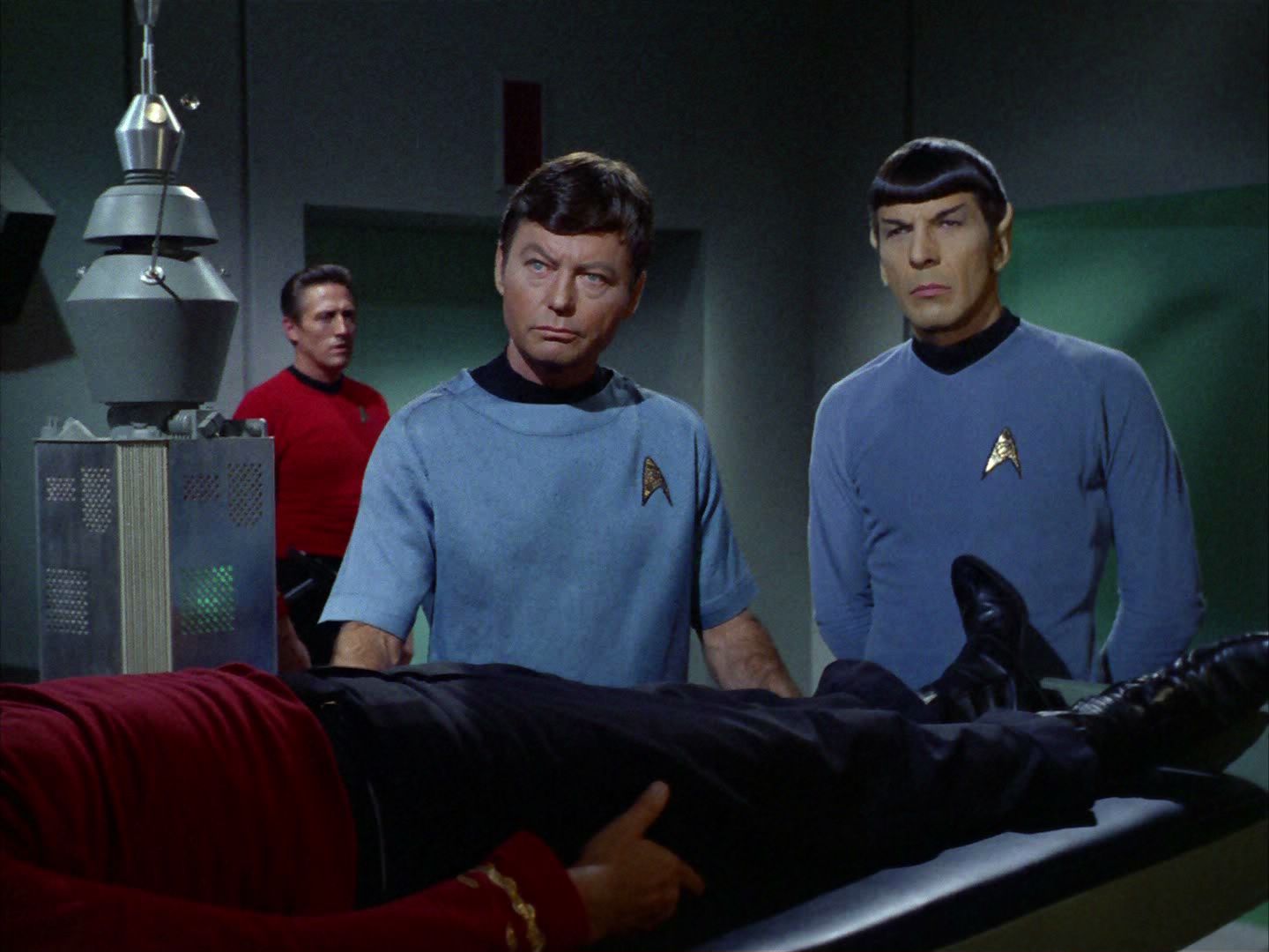ariane179254_StarTrek_2x03_TheChangeling_0822.jpg