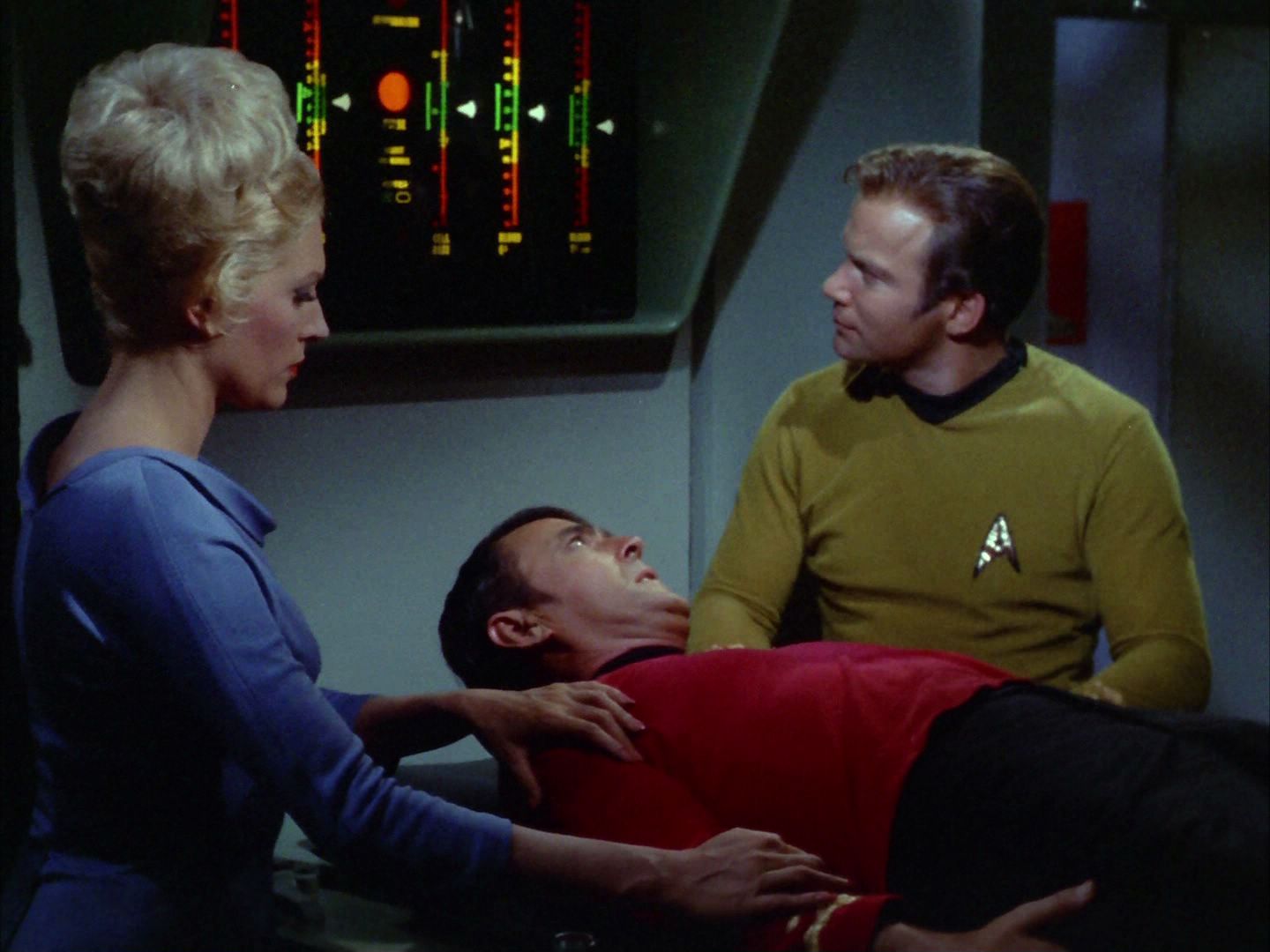 ariane179254_StarTrek_2x03_TheChangeling_0839.jpg