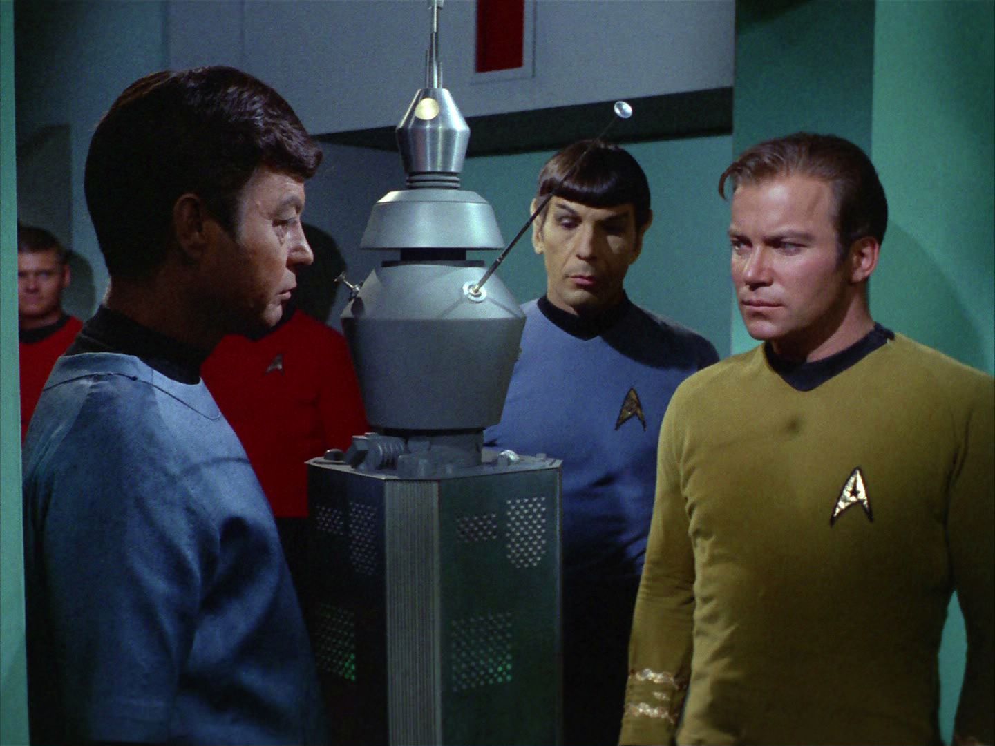 ariane179254_StarTrek_2x03_TheChangeling_0867.jpg