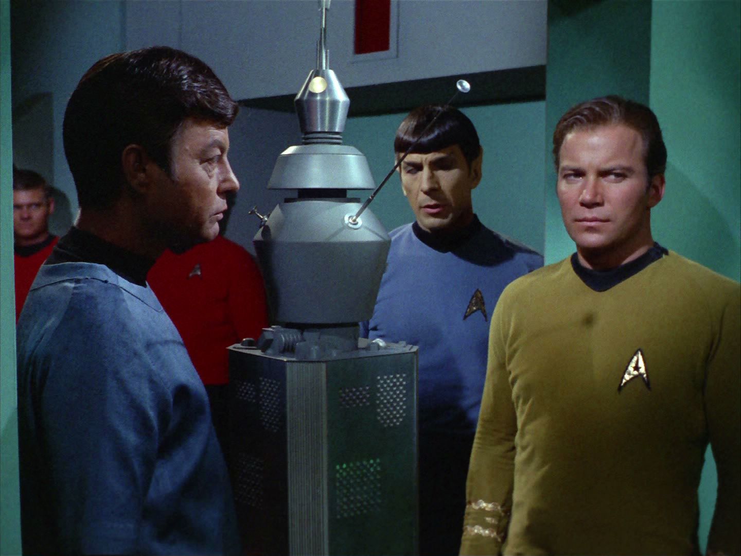 ariane179254_StarTrek_2x03_TheChangeling_0872.jpg