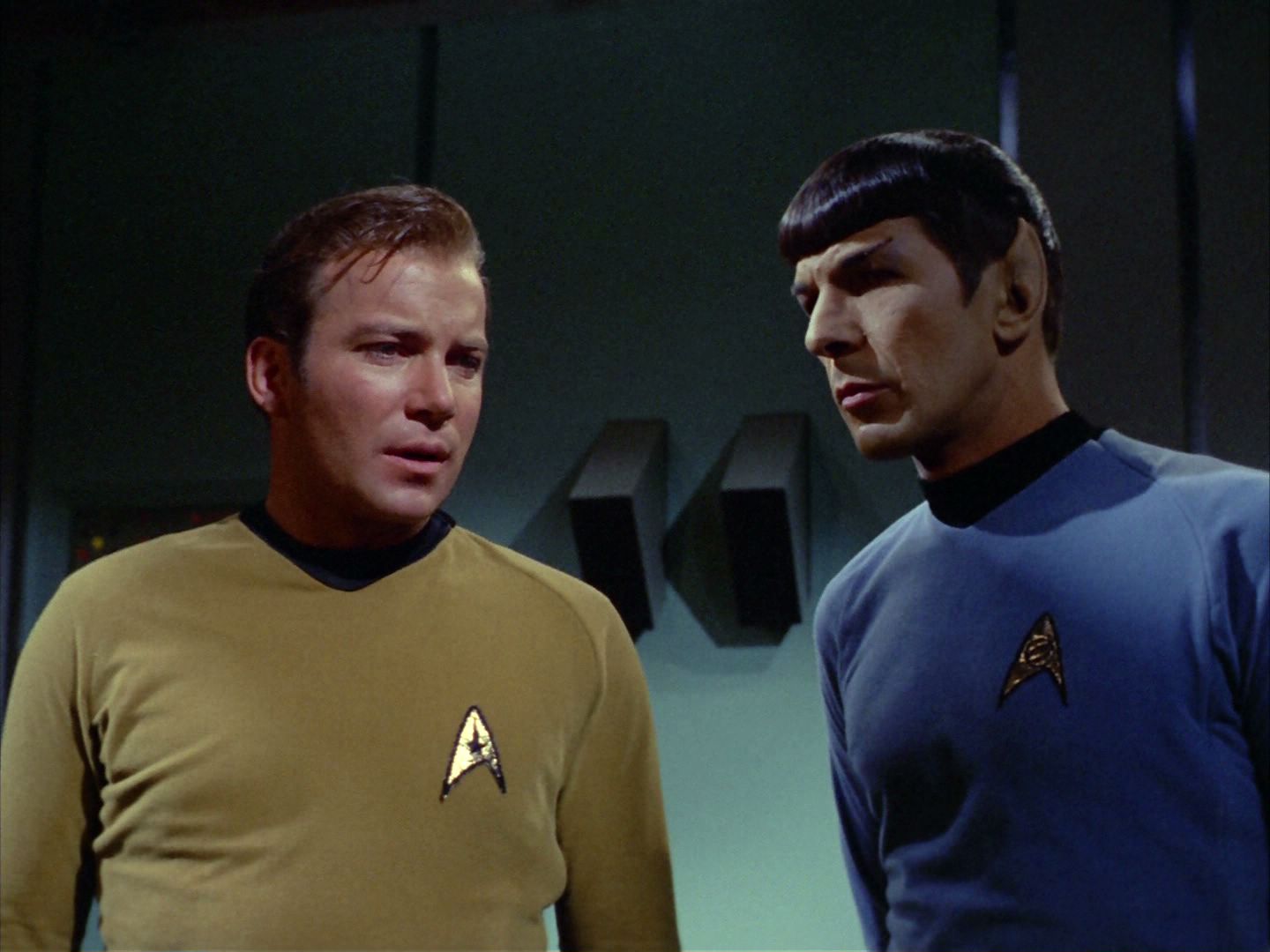 ariane179254_StarTrek_2x03_TheChangeling_0895.jpg