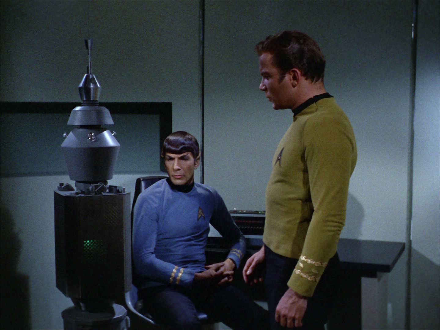 ariane179254_StarTrek_2x03_TheChangeling_0911.jpg