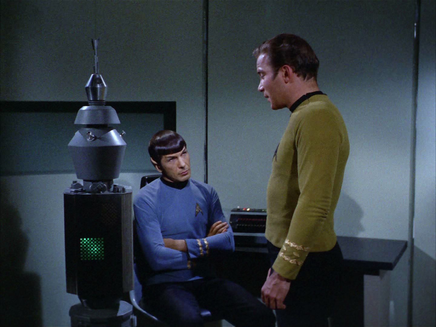 ariane179254_StarTrek_2x03_TheChangeling_0913.jpg