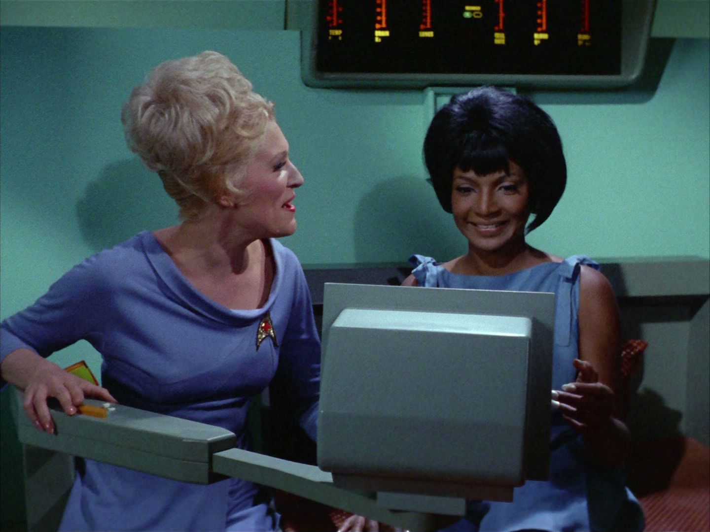 ariane179254_StarTrek_2x03_TheChangeling_0929.jpg