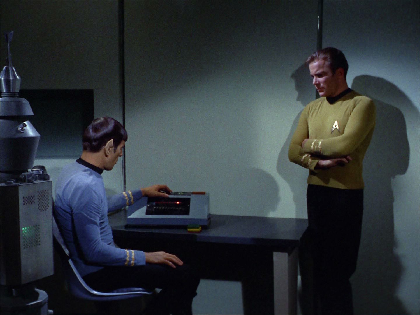 ariane179254_StarTrek_2x03_TheChangeling_0982.jpg