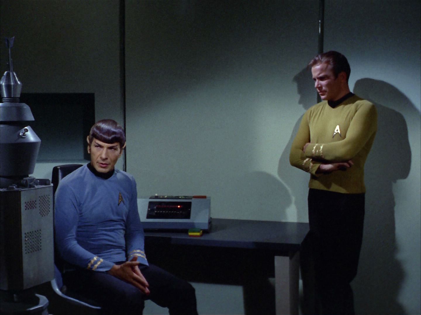 ariane179254_StarTrek_2x03_TheChangeling_0984.jpg