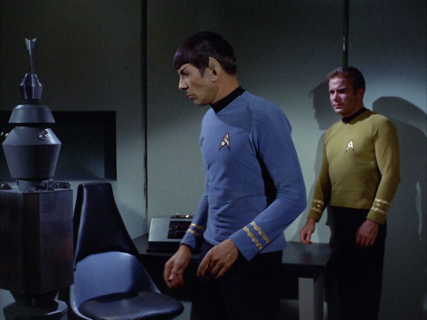 ariane179254_StarTrek_2x03_TheChangeling_1002.jpg