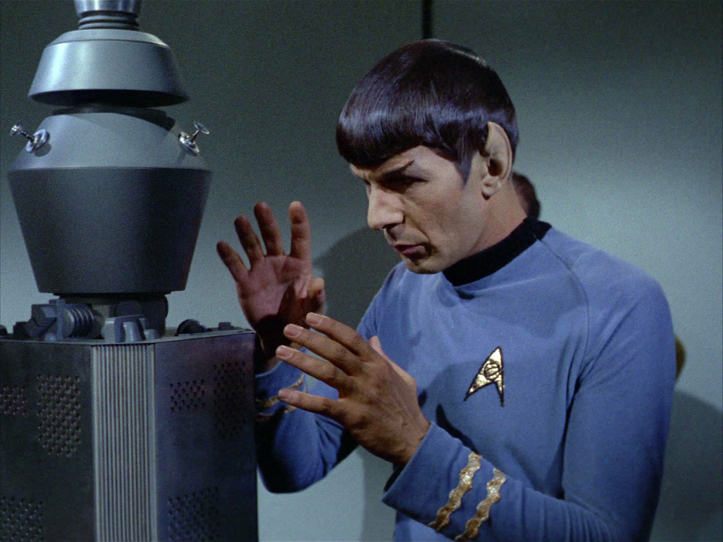 ariane179254_StarTrek_2x03_TheChangeling_1011.jpg