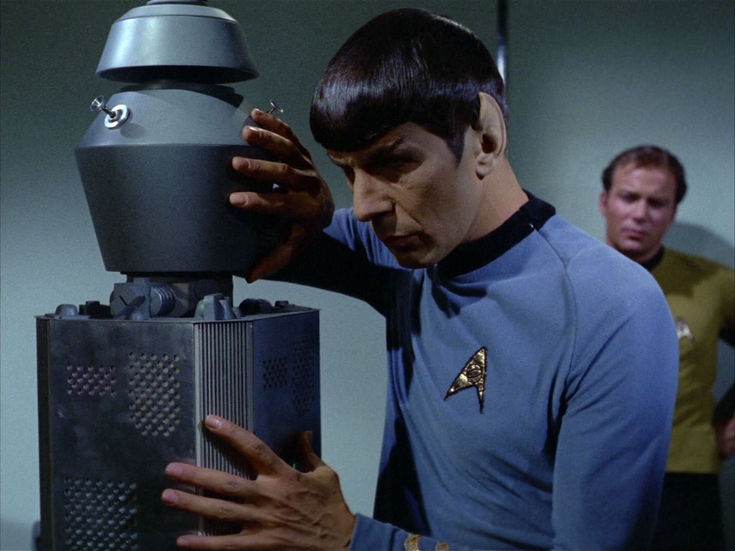 ariane179254_StarTrek_2x03_TheChangeling_1014.jpg