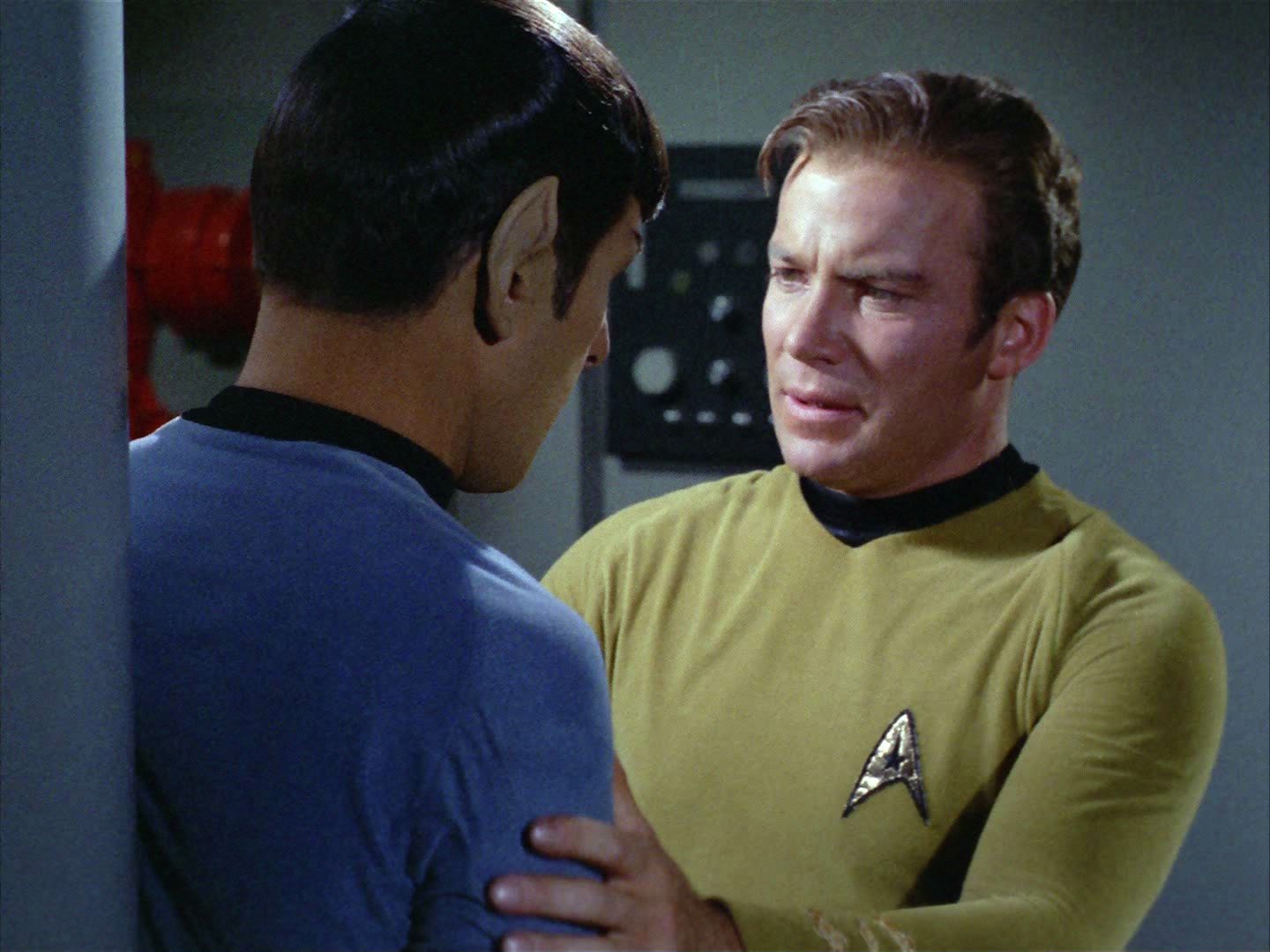 ariane179254_StarTrek_2x03_TheChangeling_1077.jpg