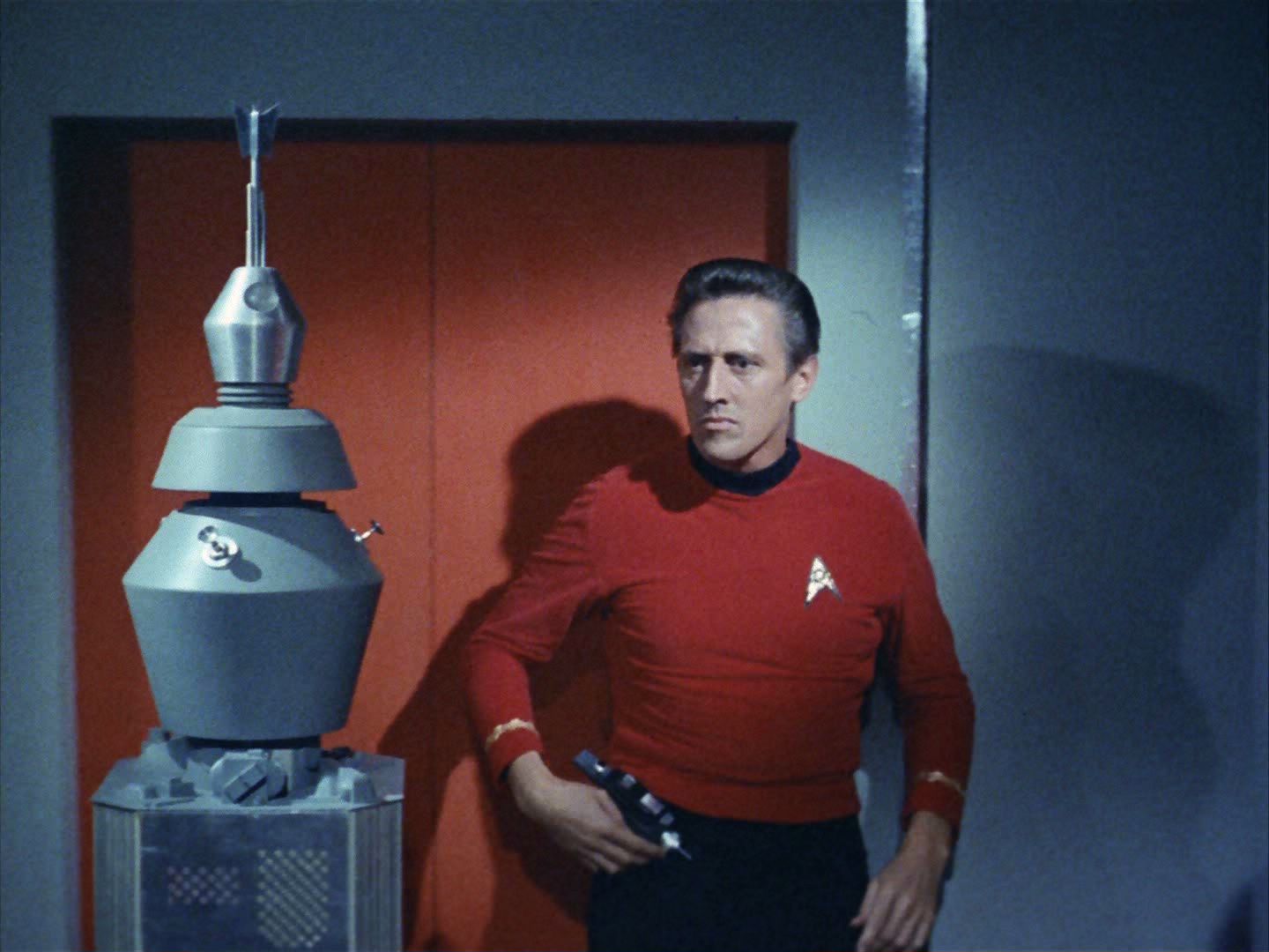 ariane179254_StarTrek_2x03_TheChangeling_1128.jpg
