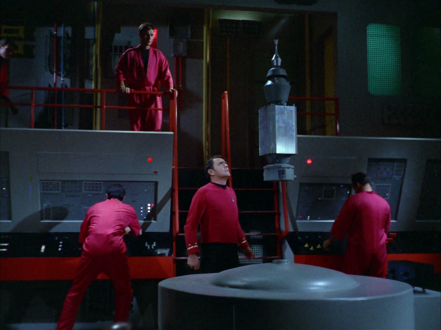 ariane179254_StarTrek_2x03_TheChangeling_1145.jpg
